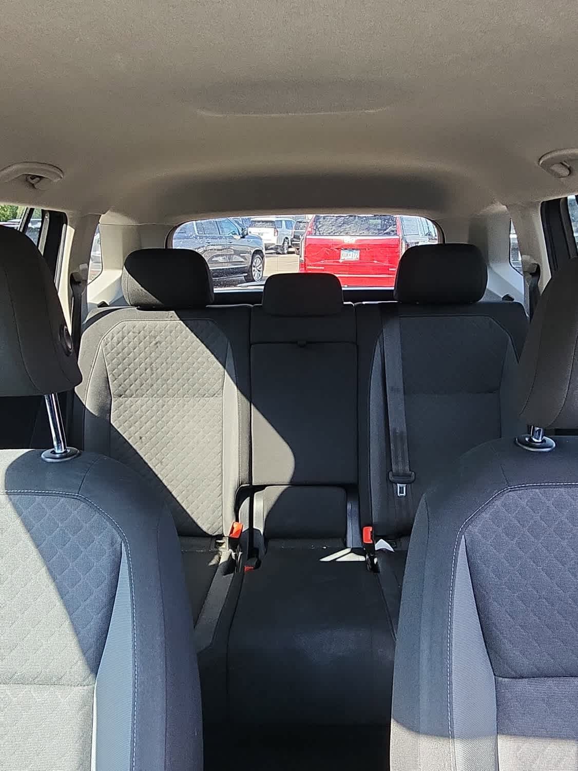 2019 Volkswagen Tiguan S photo 8