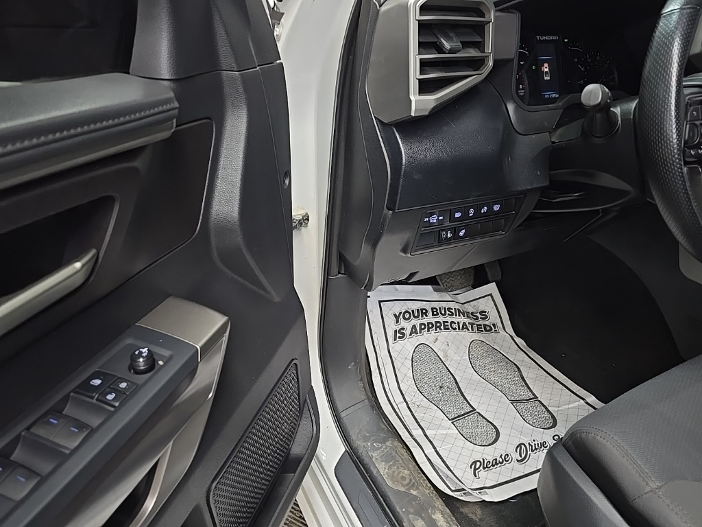 2022 Toyota Tundra SR5 photo 27