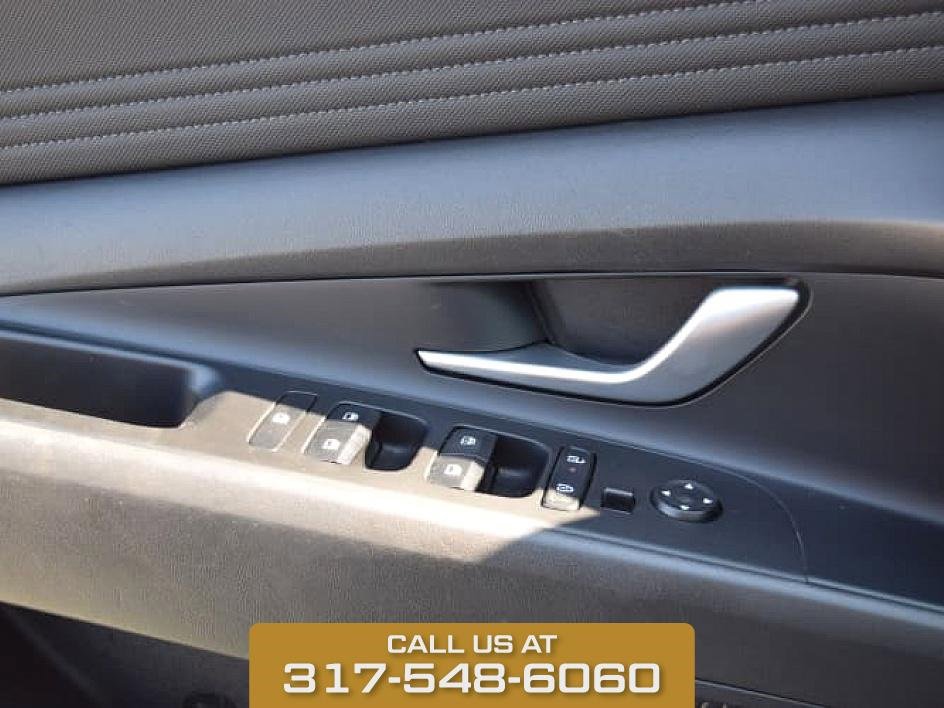 2024 Hyundai Elantra Limited photo 29