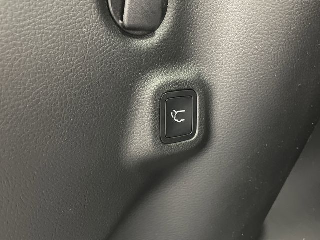 2025 Jeep Compass Latitude photo 15