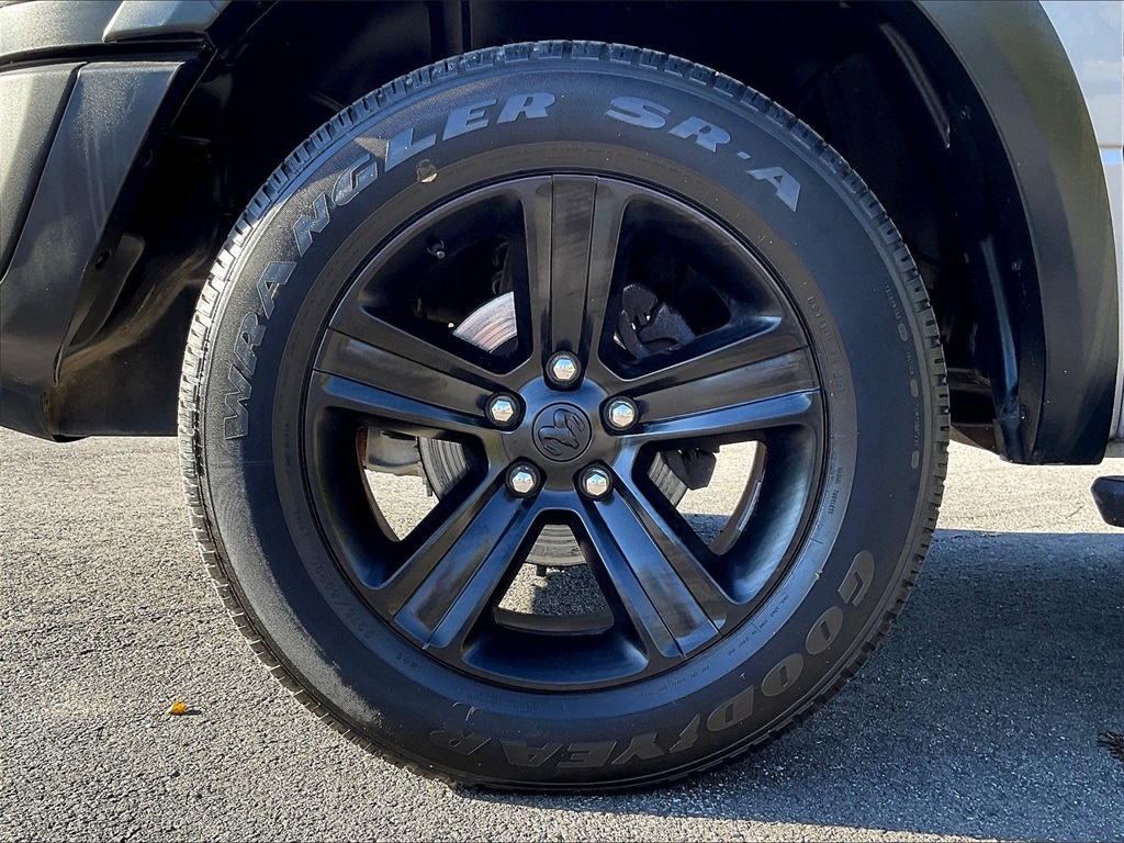2021 Ram 1500 Classic Warlock photo 21