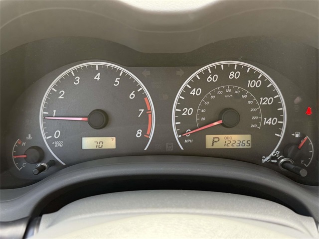 2010 Toyota Corolla LE photo 23