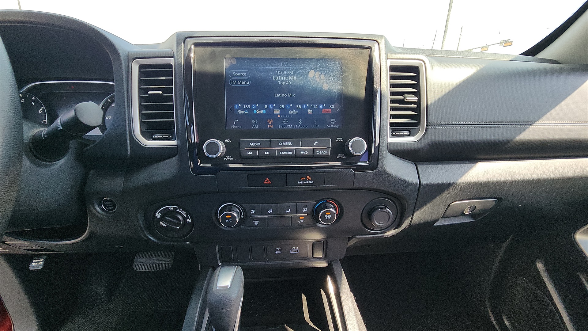 2022 Nissan Frontier SV photo 24