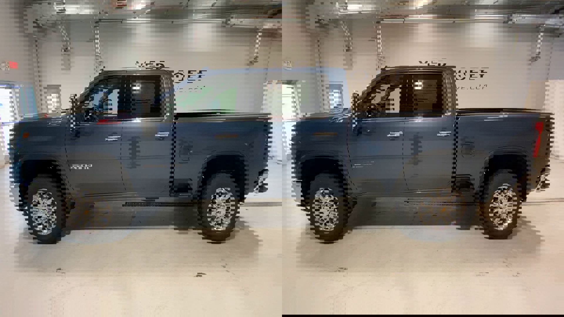 2025 Chevrolet Silverado 2500HD LTZ photo 5