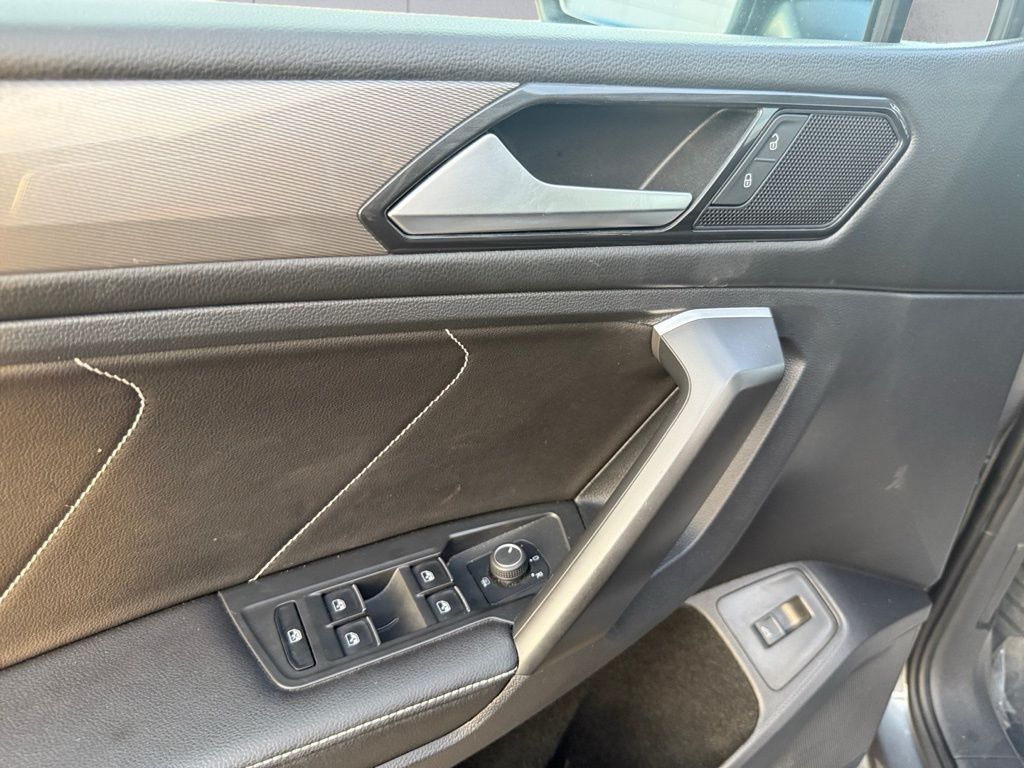 2024 Volkswagen Tiguan SE Wolfsburg Edition photo 7