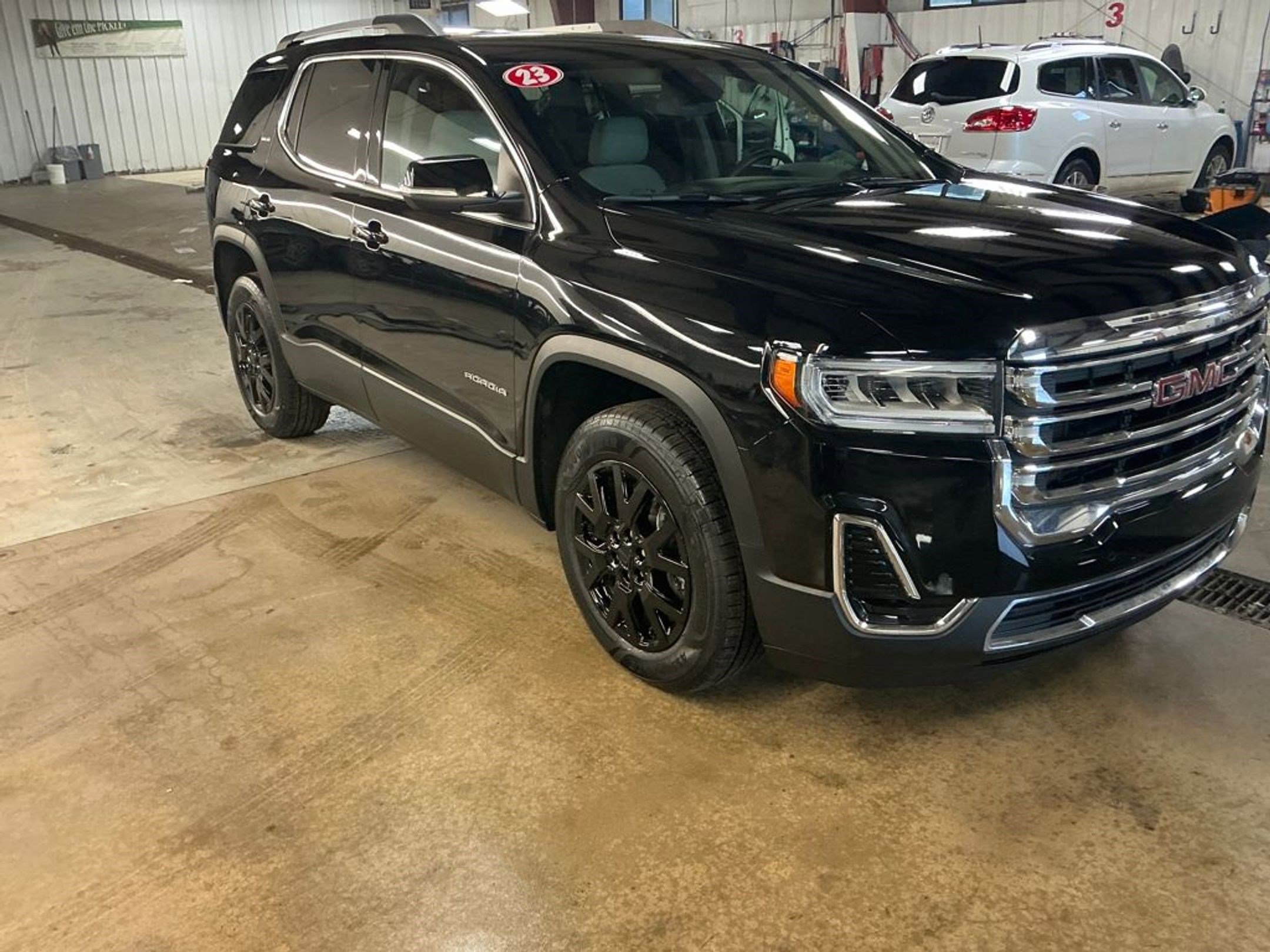 2023 Gmc Acadia SLE photo 4