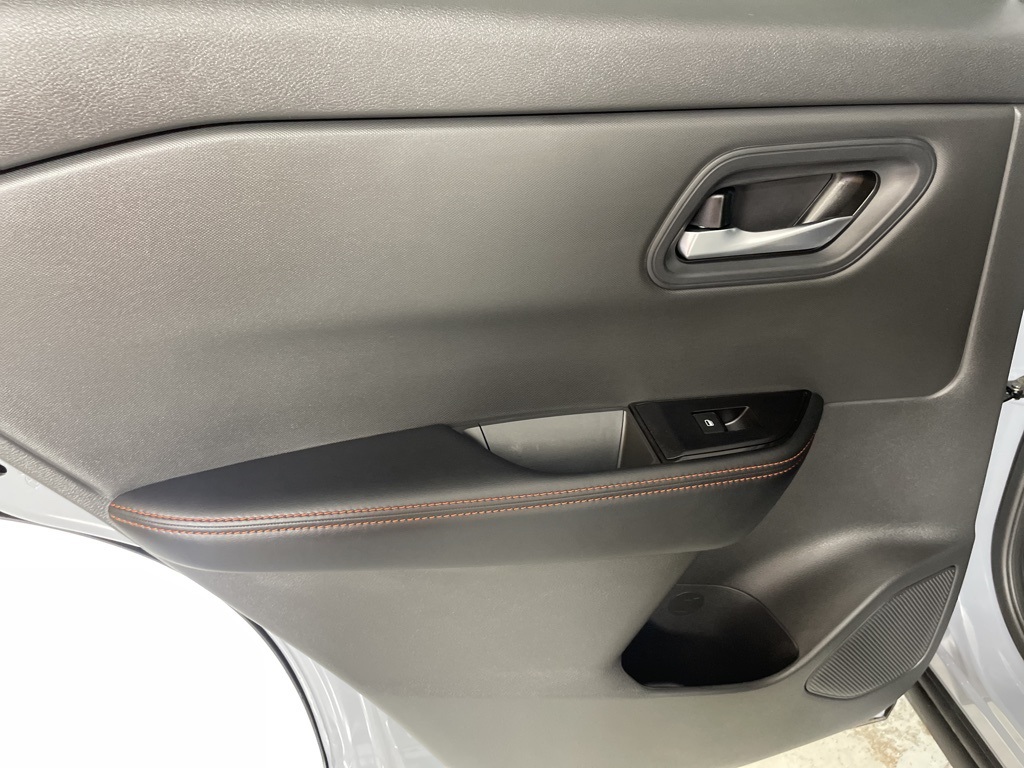 2026 Nissan Rogue SV photo 34