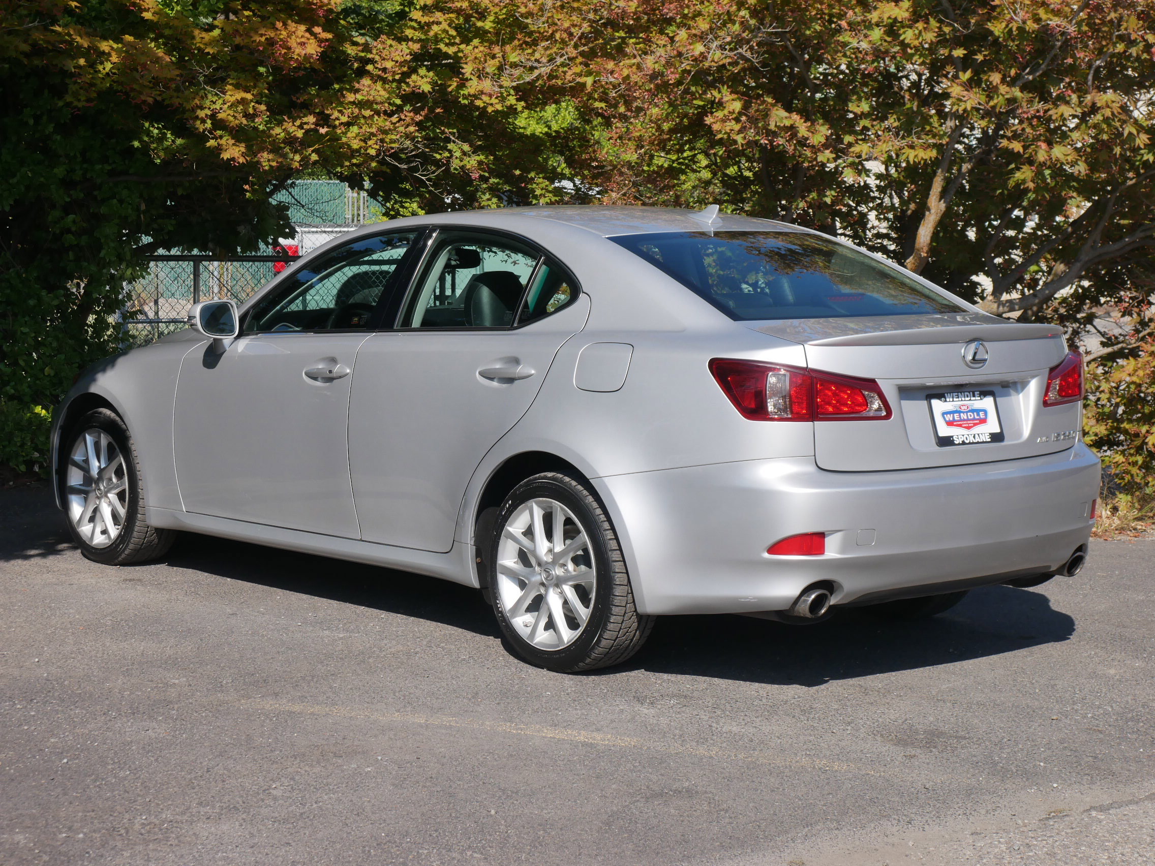 2011 Lexus IS 250 photo 16