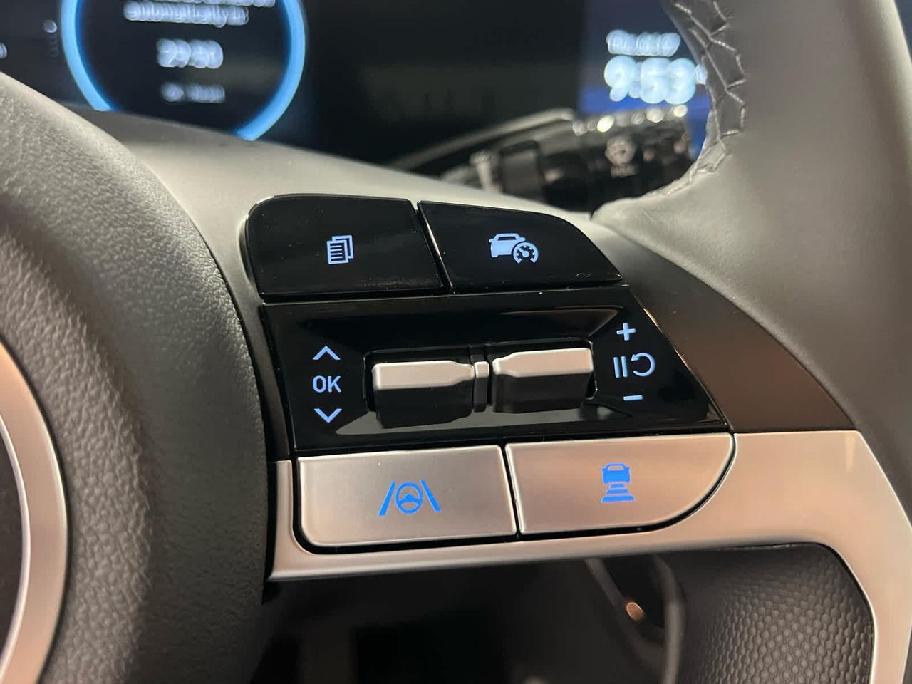 2025 Hyundai Elantra Hybrid Limited photo 33