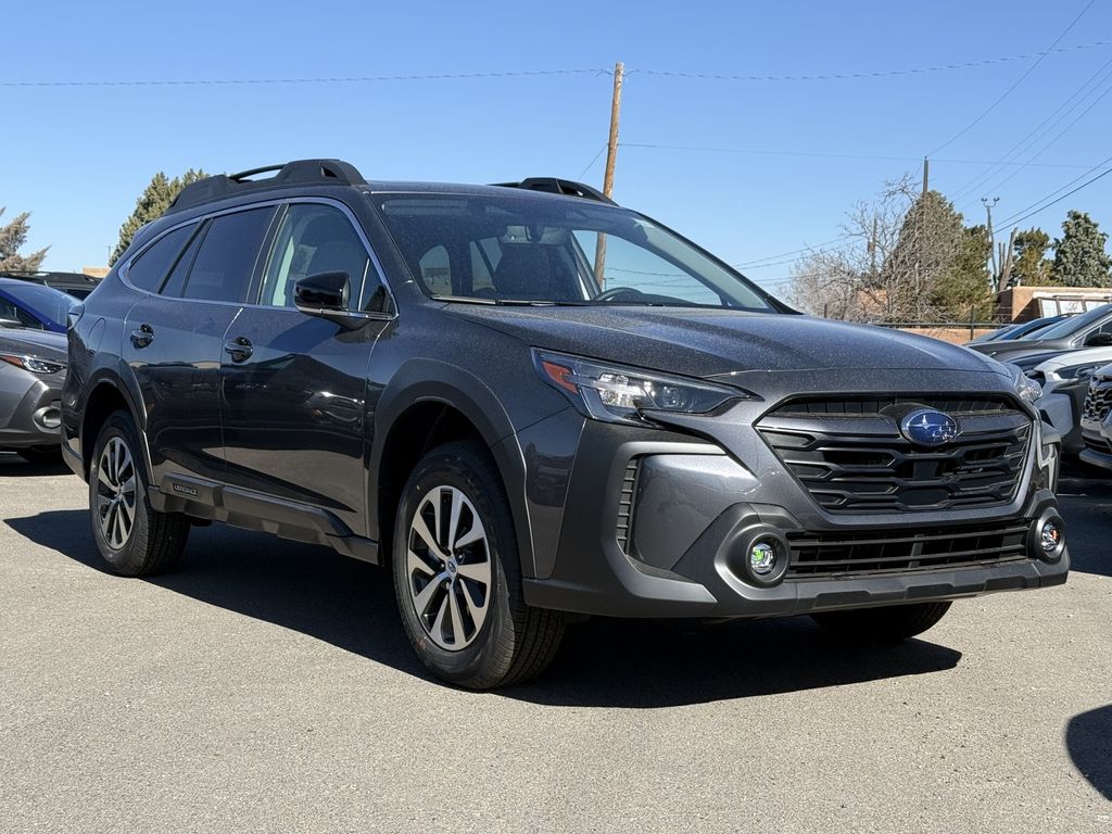 2025 Subaru Outback Premium's photo