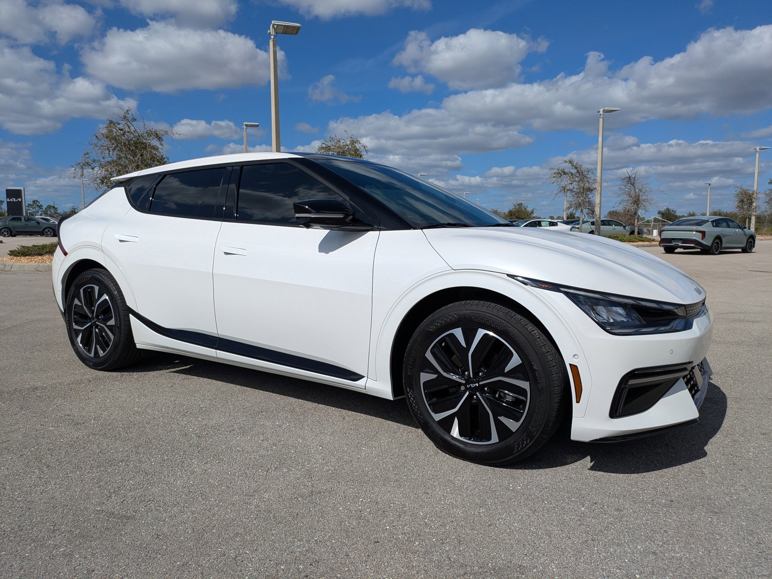 Used 2024 Kia EV6 GT-Line with VIN KNDC44LAXR5196381 for sale in Port Charlotte, FL