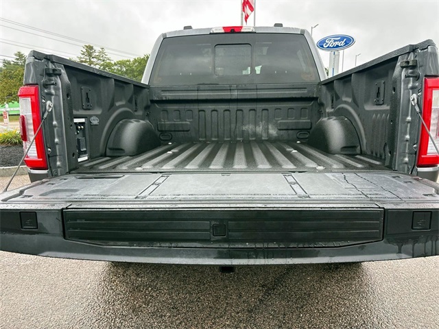 Used 2022 Gray Metallic Ford Lariat image 4