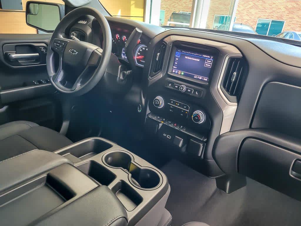 2024 Chevrolet Silverado Custom photo 21