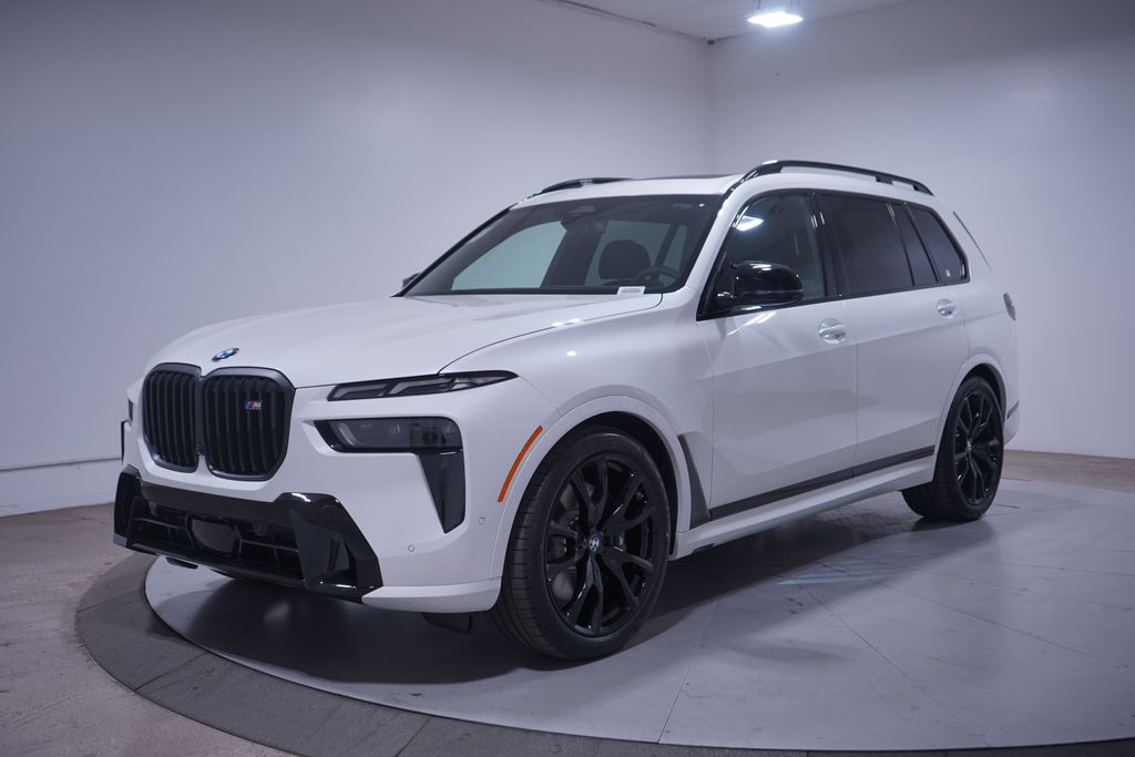2026 BMW X7 M60i's photo
