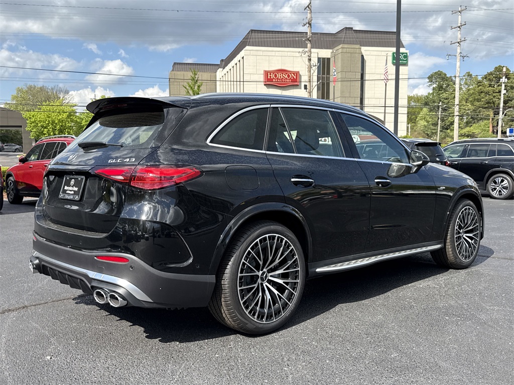 2025 Mercedes Benz GLC 43 AMG photo 5