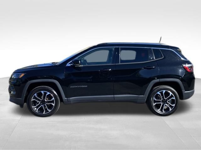 2022 Jeep Compass Limited photo 3