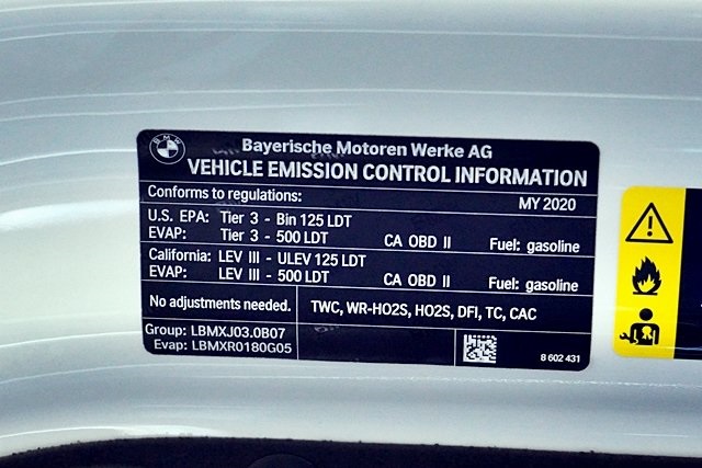 Used 2020 White BMW sDrive40i image 42