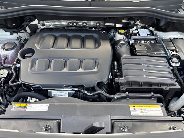 2025 Volkswagen Tiguan SE R-Line Black photo 10