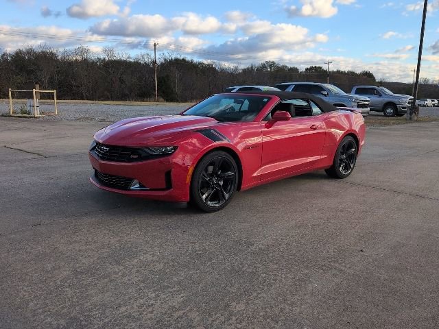 2023 Chevrolet Camaro 2LT photo 2