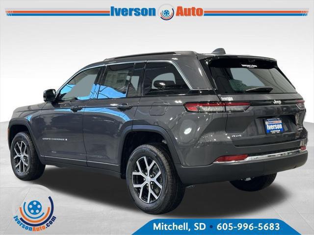 2025 Jeep Grand Cherokee Limited photo 3