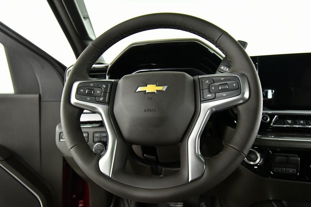 2025 Chevrolet Silverado 2500HD LTZ photo 2