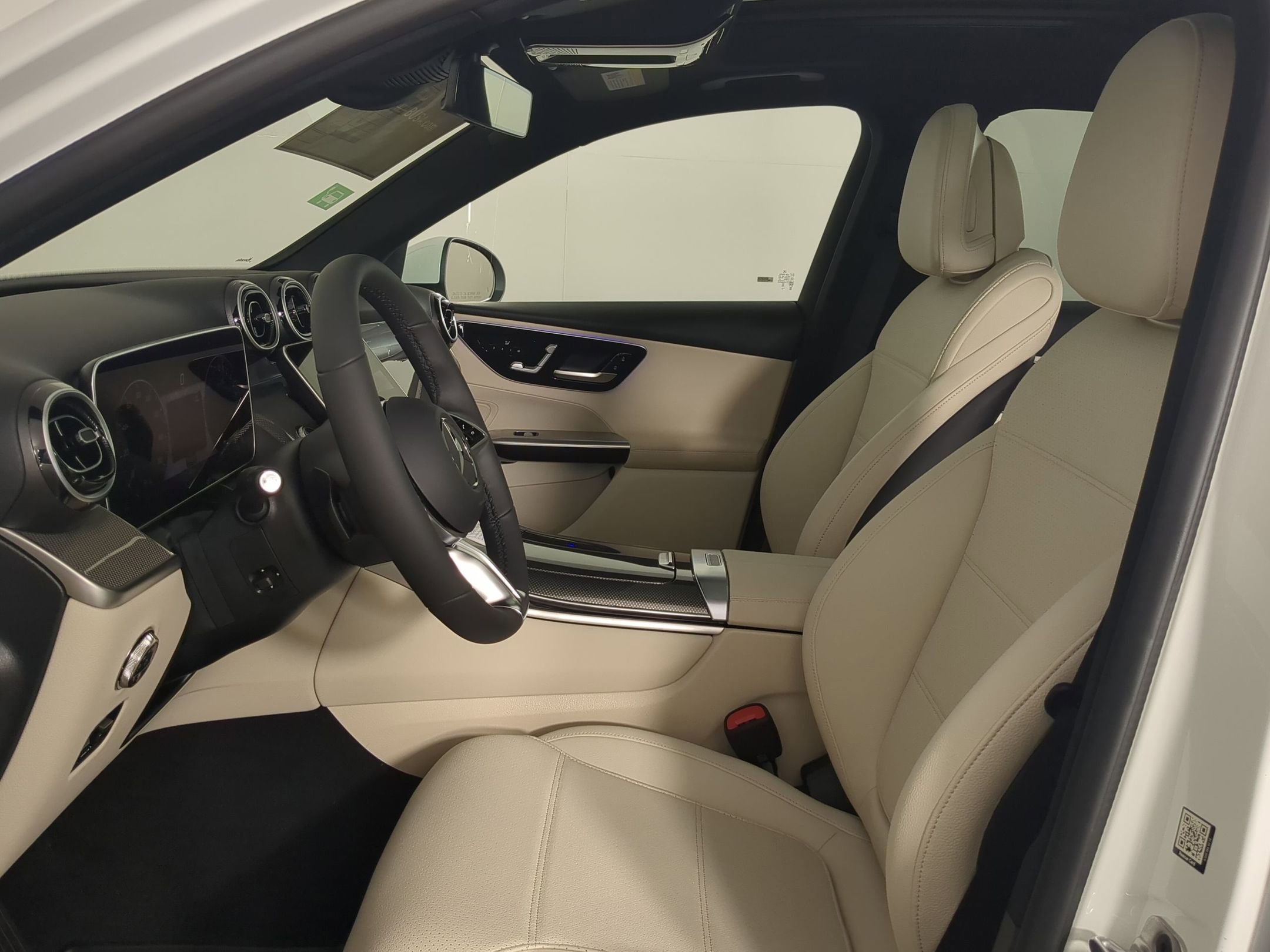 2026 Mercedes Benz GLC 350e 4MATIC photo 6