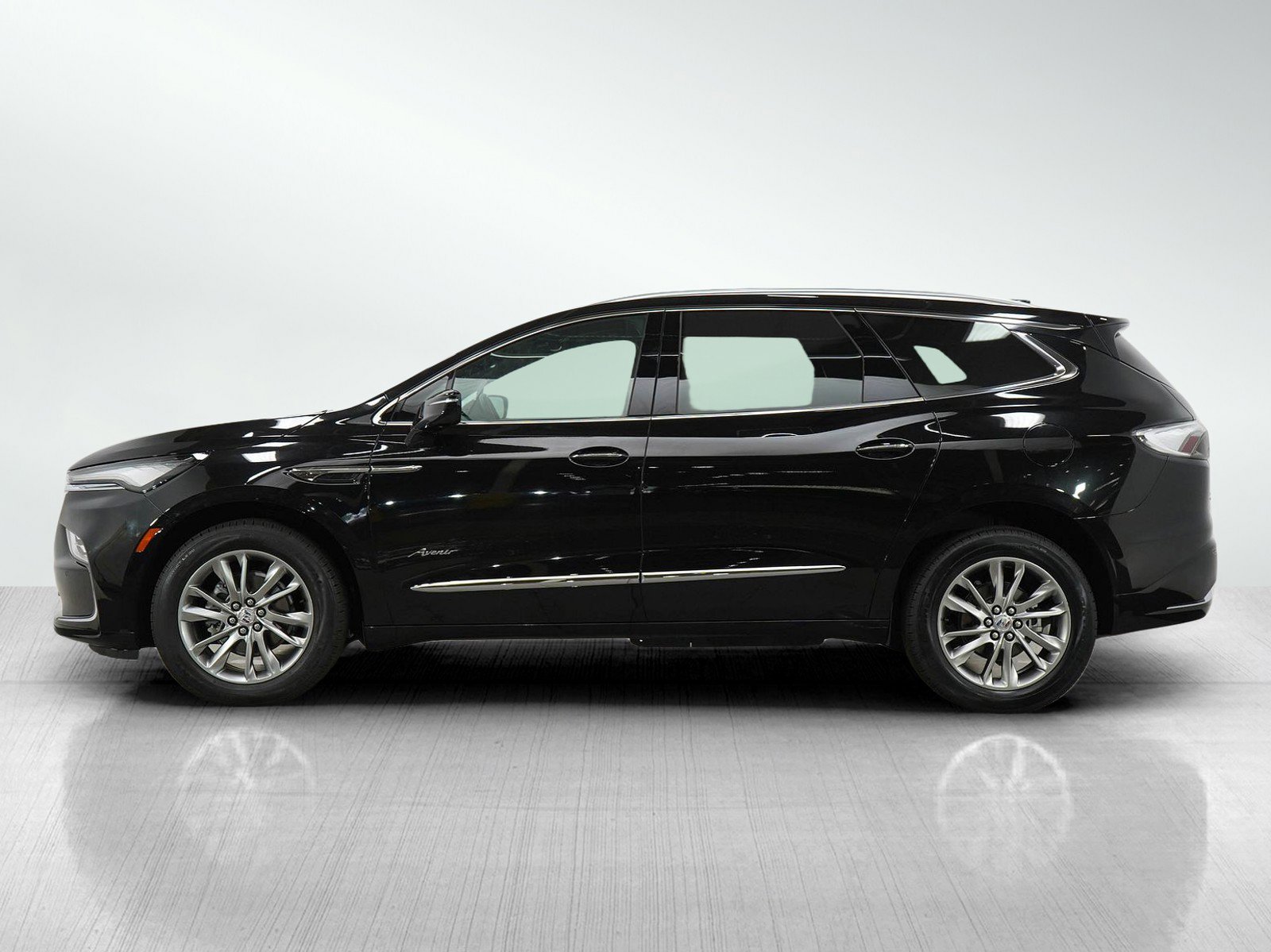 Used 2024 Buick Enclave Avenir with VIN 5GAEVCKW3RJ115601 for sale in Roseville, Minnesota
