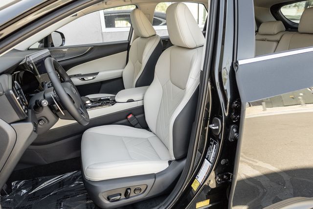 2026 Lexus NX 350h Luxury AWD photo 4