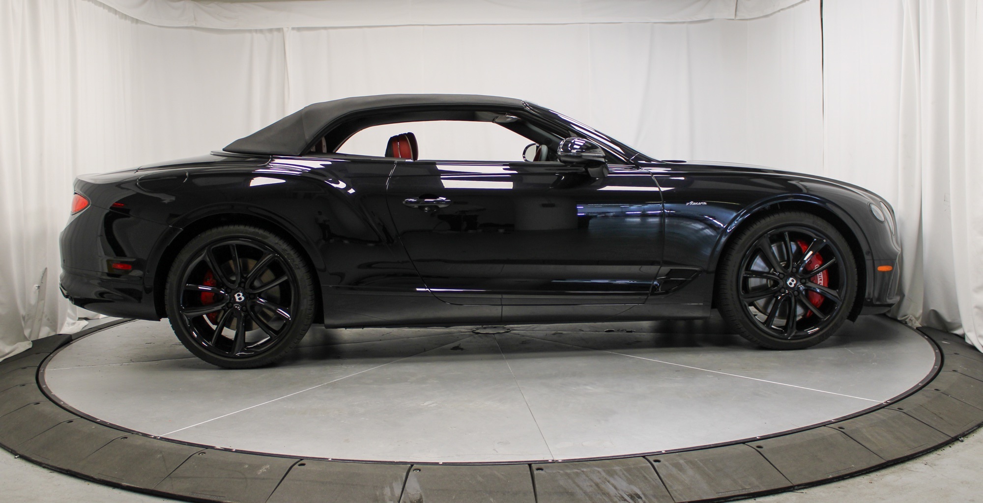 2023 Bentley Continental GT Azure photo 6