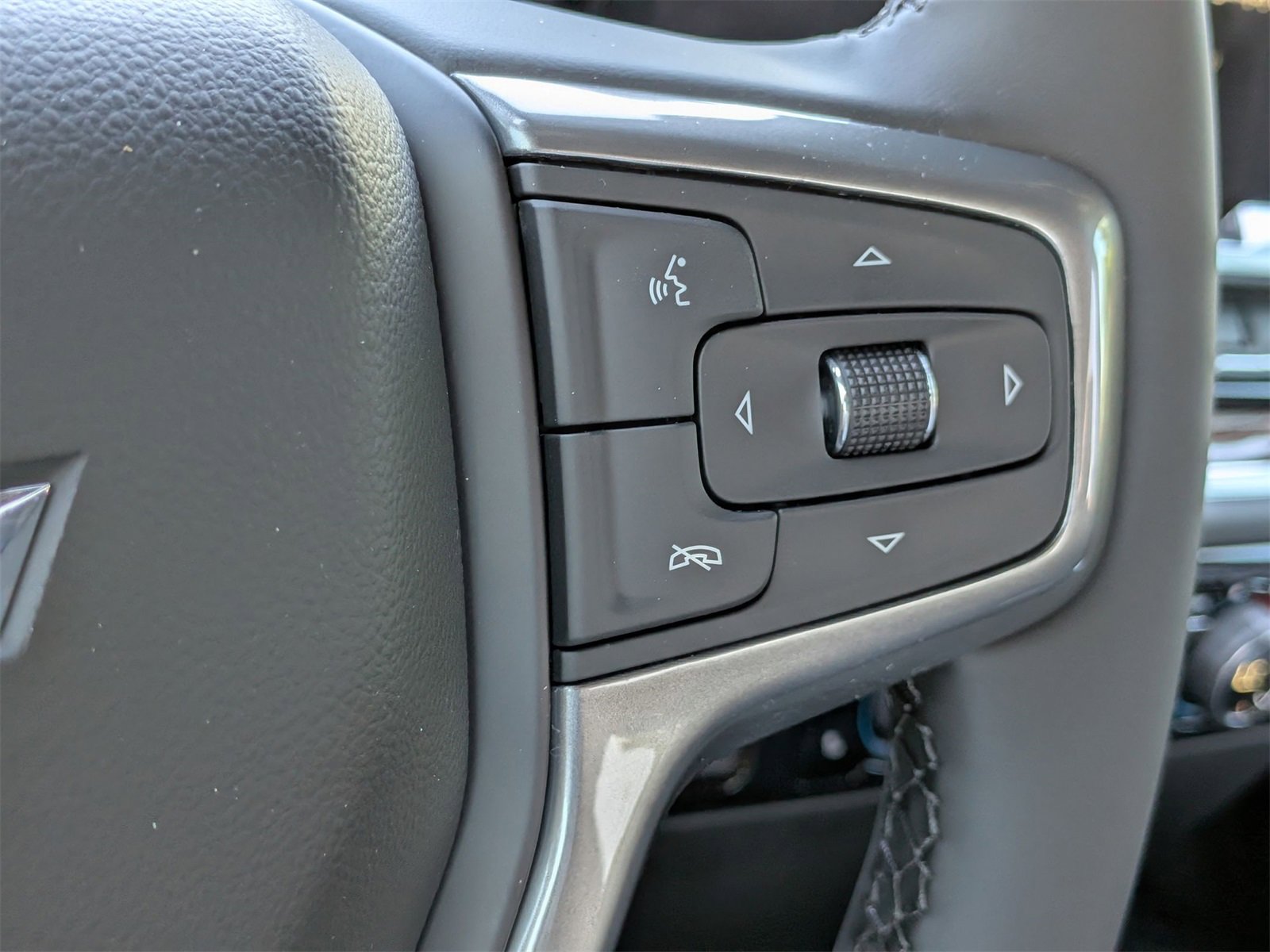 2025 Chevrolet Silverado 1500 LT photo 23