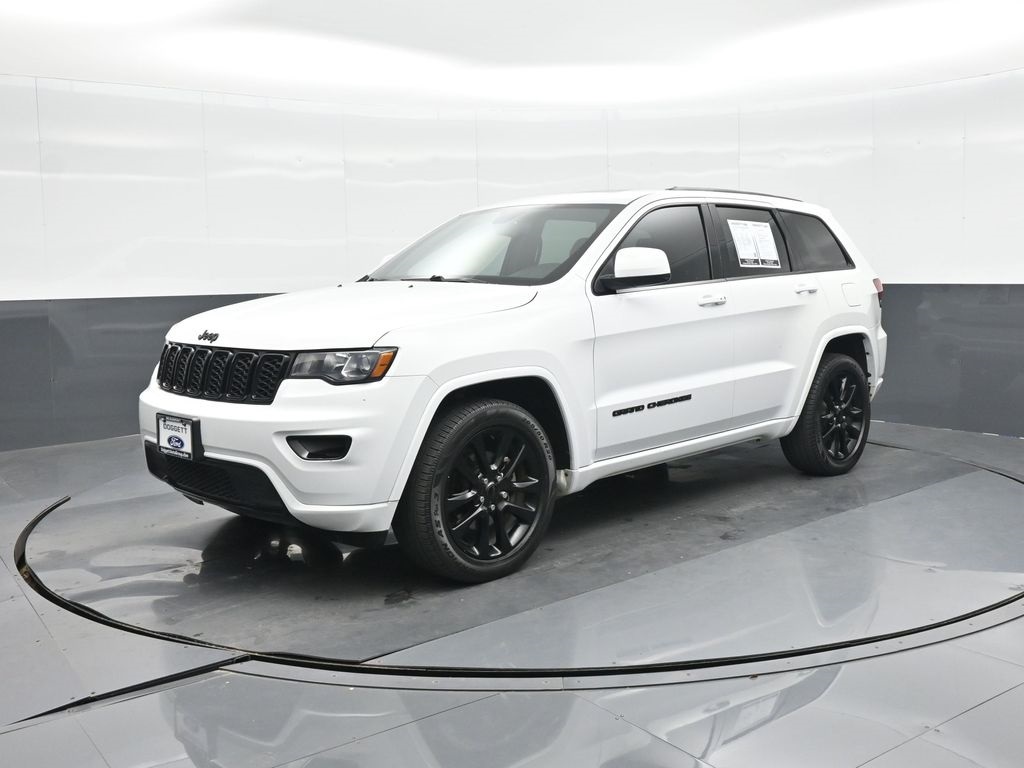 2019 Jeep Grand Cherokee Altitude's photo