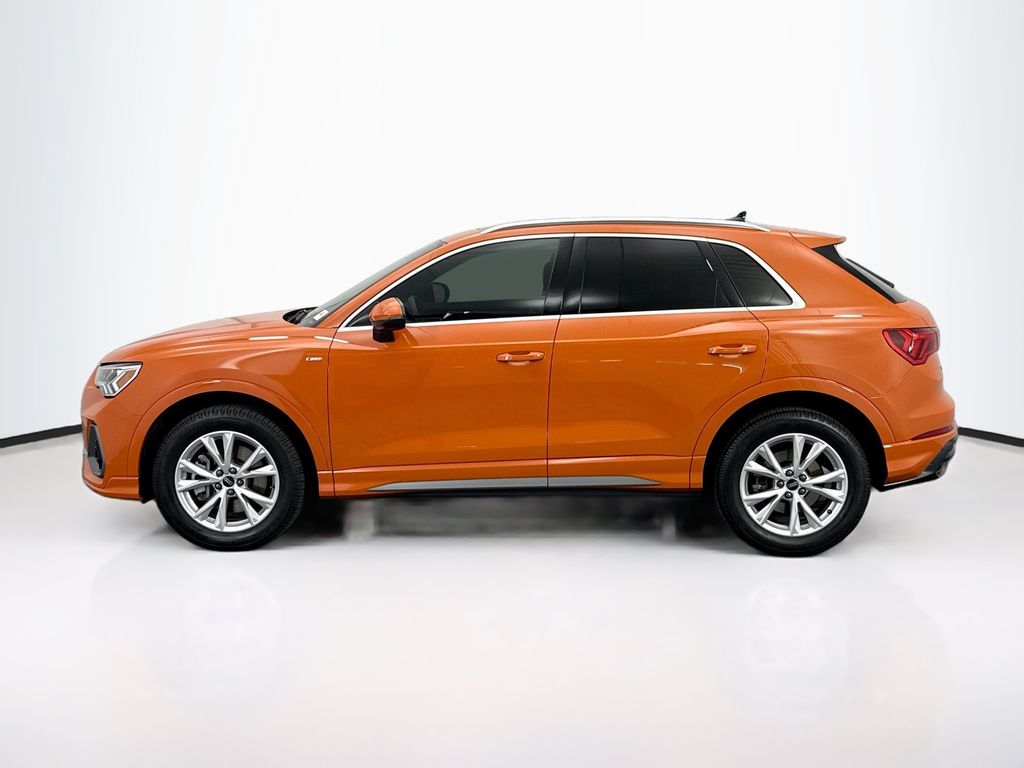 2022 Audi Q3 S line Premium Plus photo 5