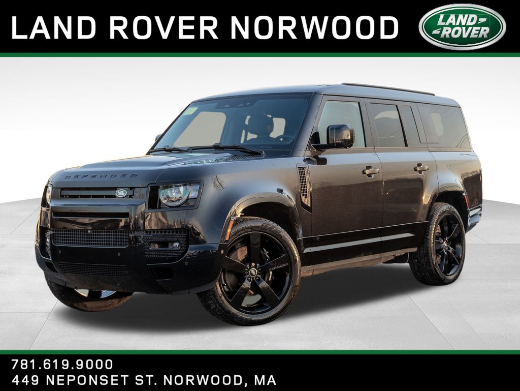 2025 Land Rover Defender V8's photo