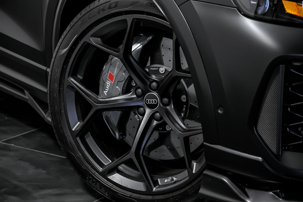 Image of Pre-Owned 2025 Audi RS Q8 performance 4.0T