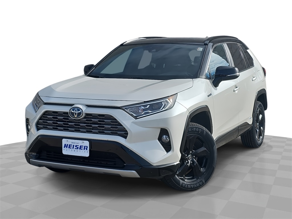 2020 Toyota RAV4 XSE's photo