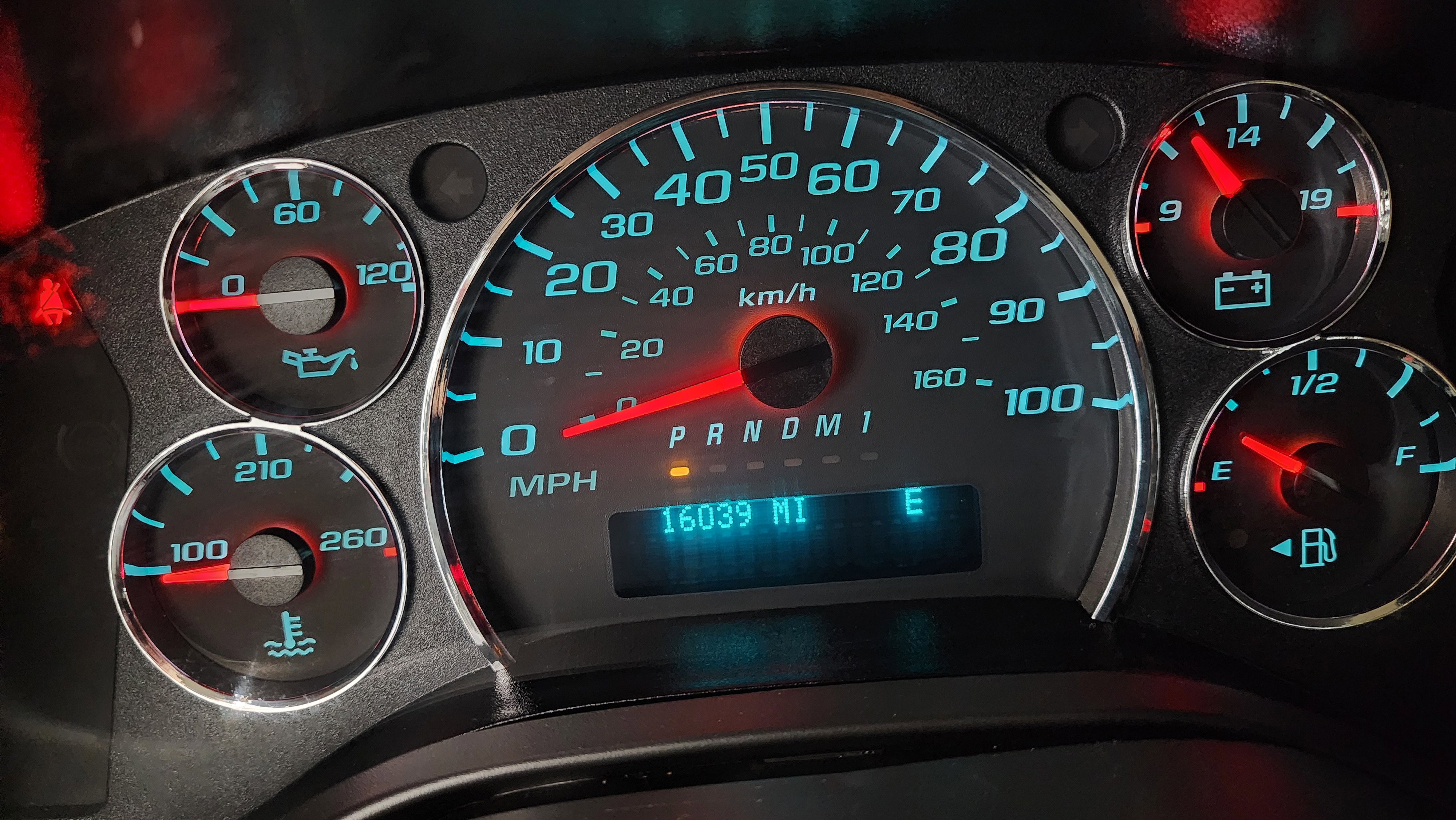2024 Chevrolet Express Passenger 3500 photo 6