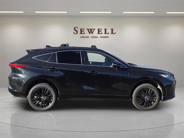 2023 Toyota Venza LE photo 4