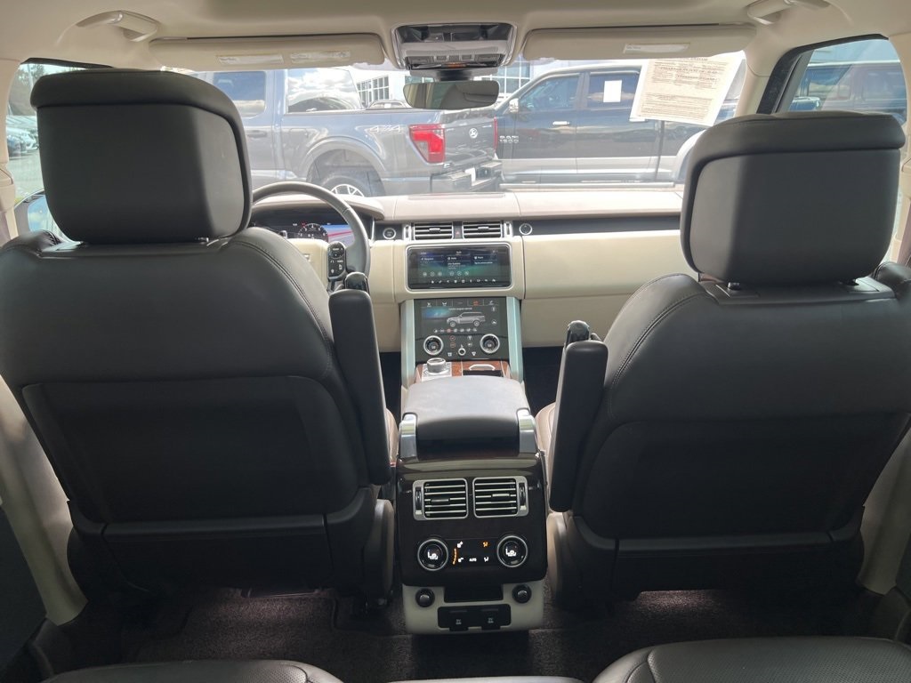 2020 Land Rover Range Rover HSE photo 7
