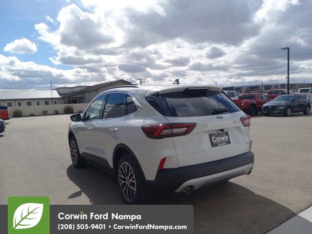 2025 Ford Escape Plug-In Hybrid Base photo 5