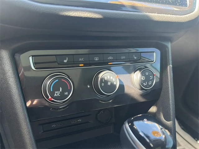 2024 Volkswagen Tiguan Wolfsburg Edition photo 11