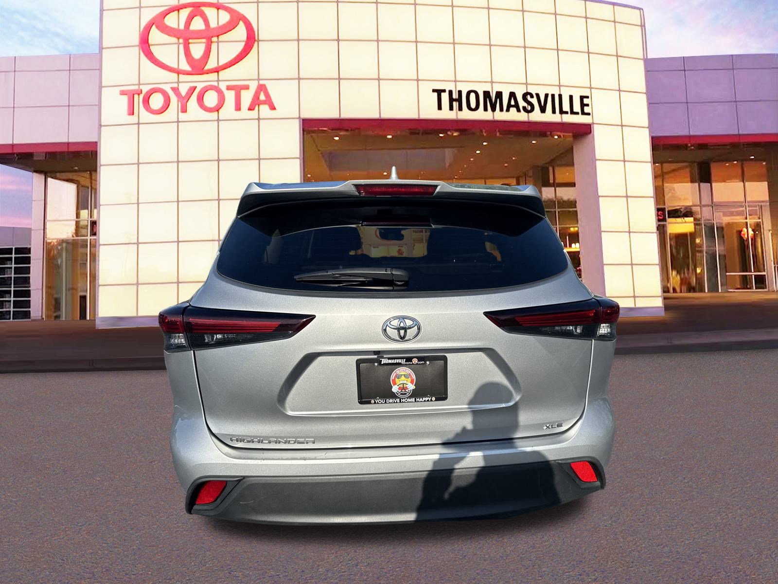 2024 Toyota Highlander XLE photo 6