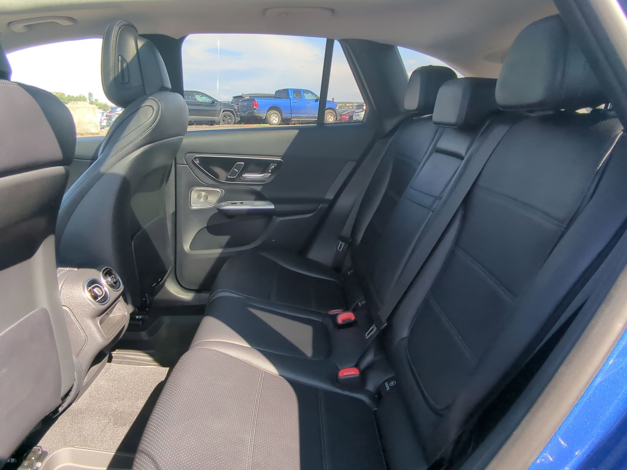 2026 Mercedes Benz GLC 350e 4MATIC photo 10