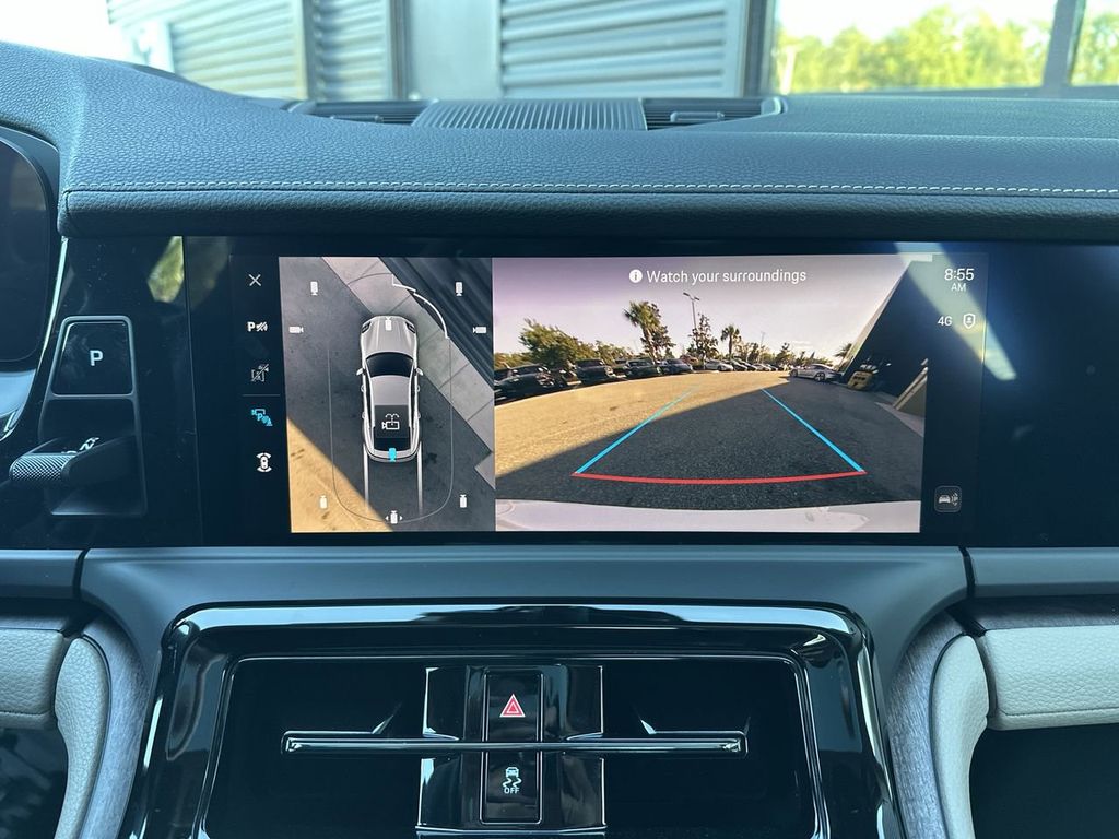 2025 Porsche Panamera Base photo 21