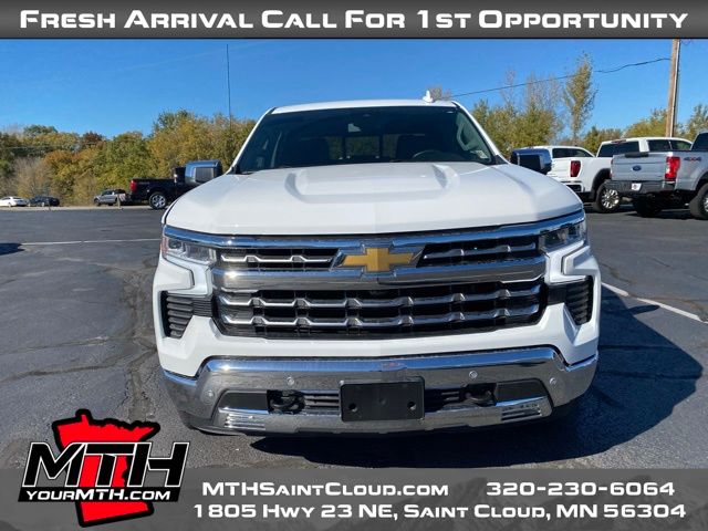 2023 Chevrolet Silverado 1500 LTZ Z71 photo 3