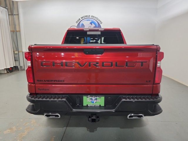 2021 Chevrolet Silverado 1500 LT Trail Boss photo 3