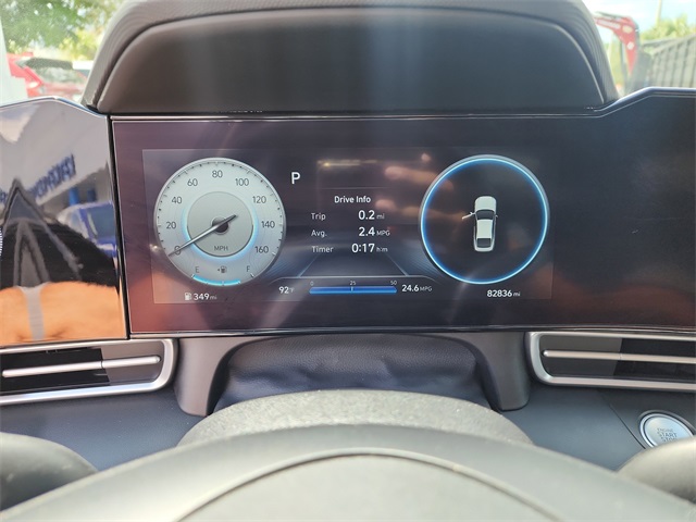 2023 Hyundai Elantra SEL photo 25