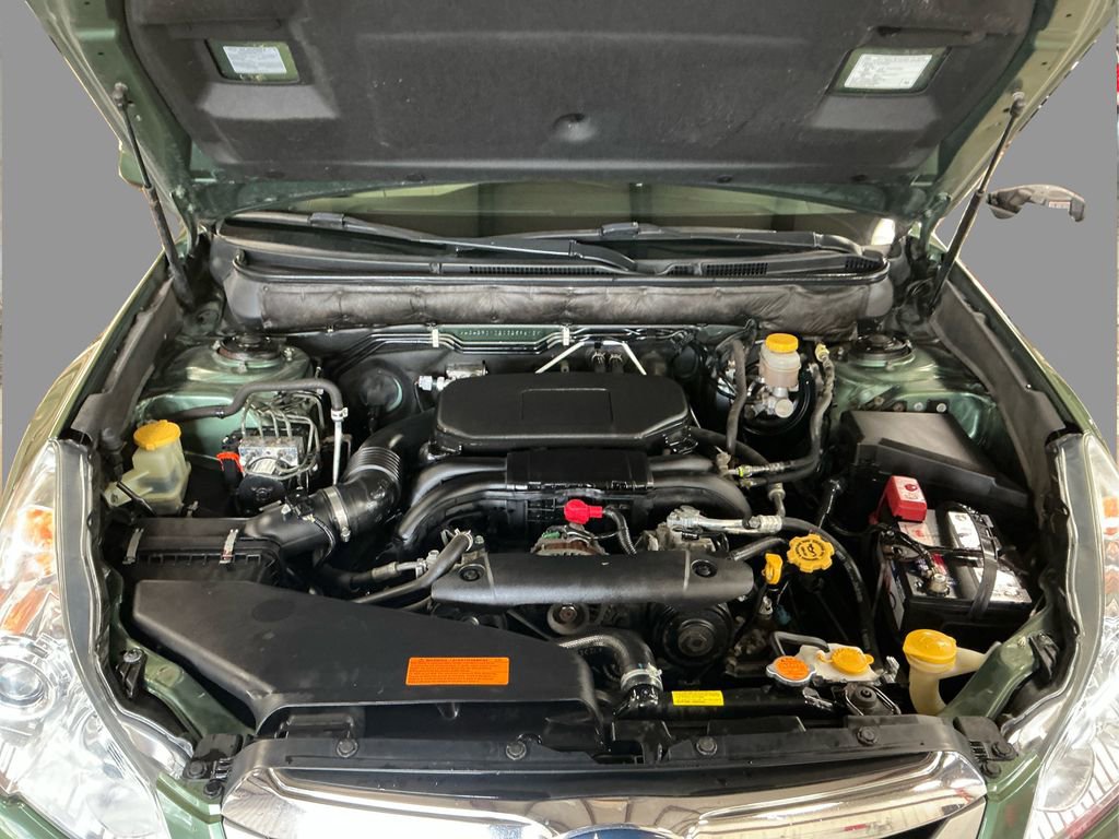 2012 Subaru Outback 2.5i Limited photo 13