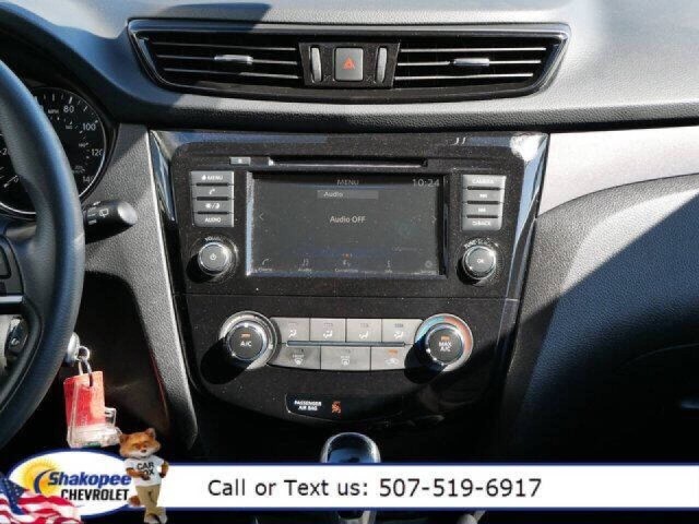 2021 Nissan Rogue Sport S photo 11