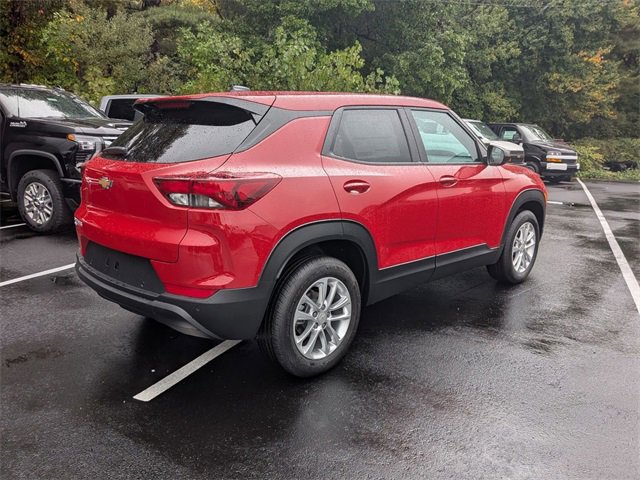 2026 Chevrolet Trailblazer LS photo 3