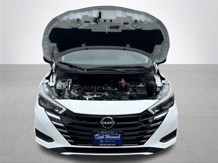 2025 Nissan Versa 1.6 S photo 4